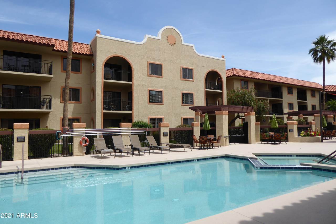10330 Thunderbird Boulevard - Photo 1