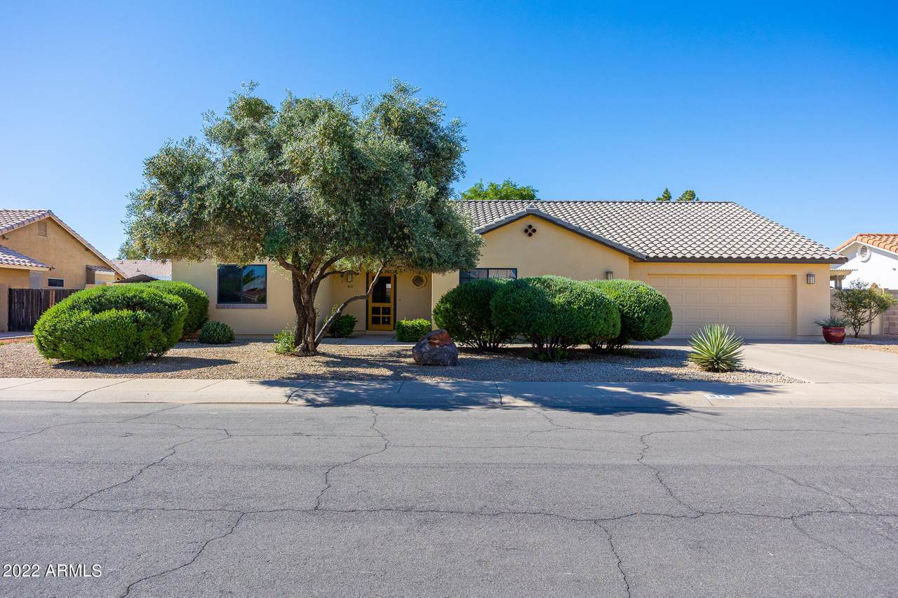 815 Stonewood Drive - Photo 1