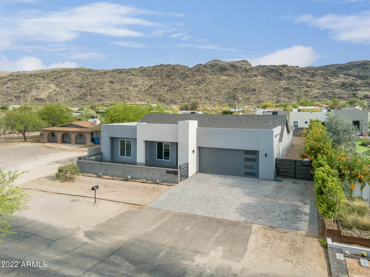 2437 South Mountain Avenue - Photo 1