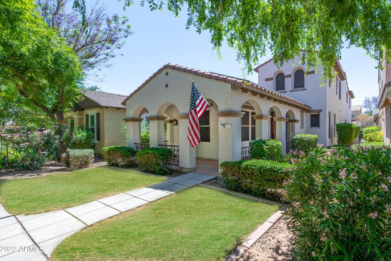 15317 Dreyfus Street - Photo 1
