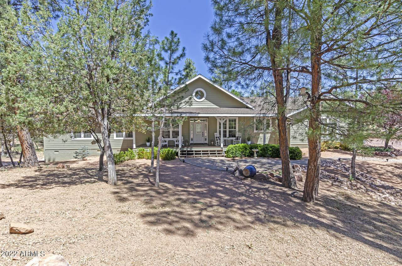892 Highline Drive - Photo 1
