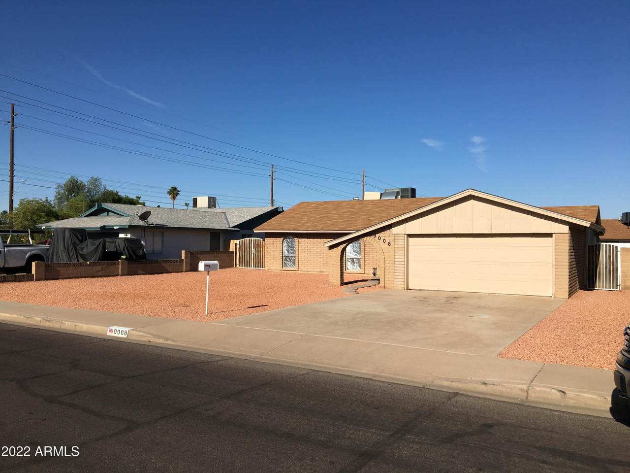 9008 55th Avenue - Photo 1