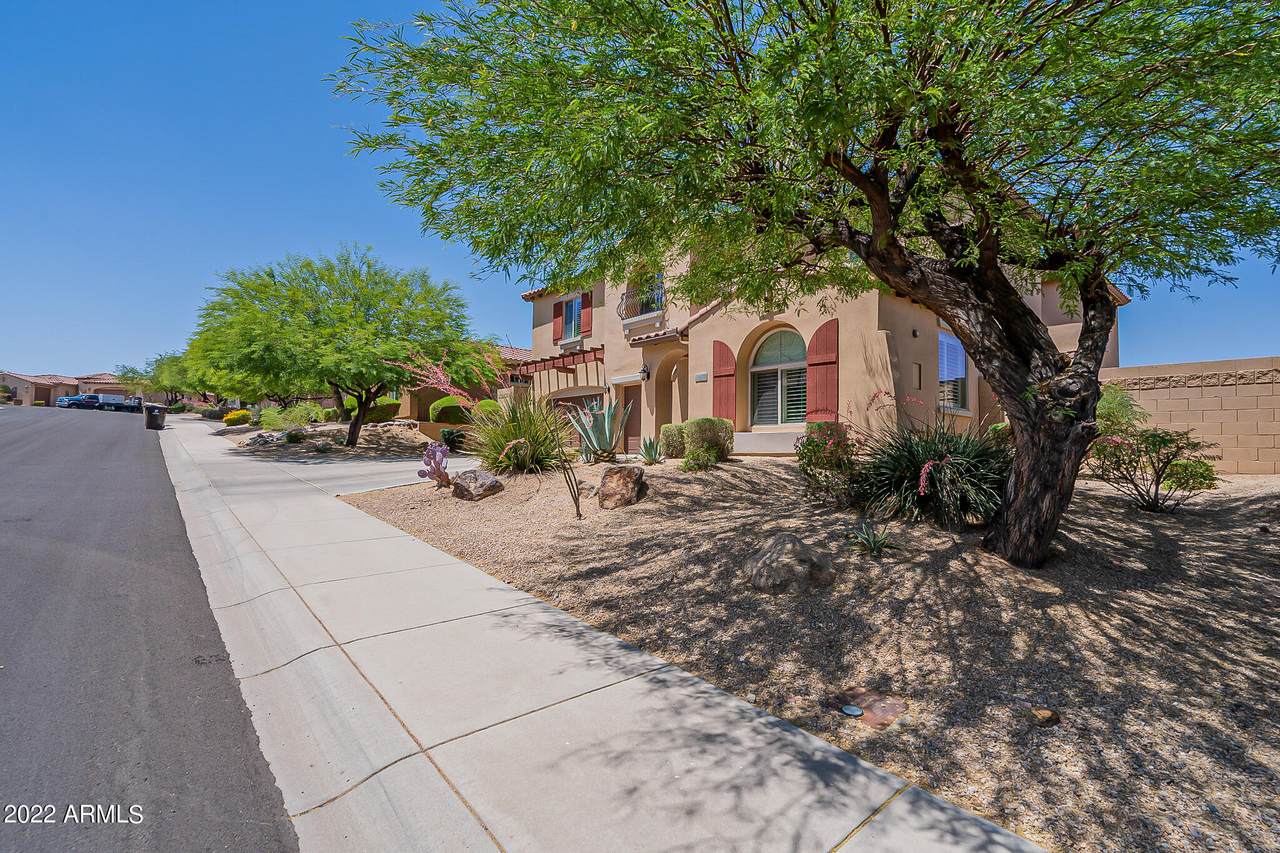 8638 Briles Road - Photo 1