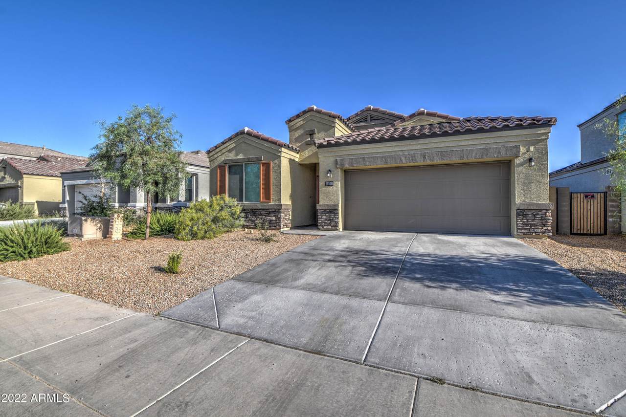 31035 Whitton Avenue - Photo 1