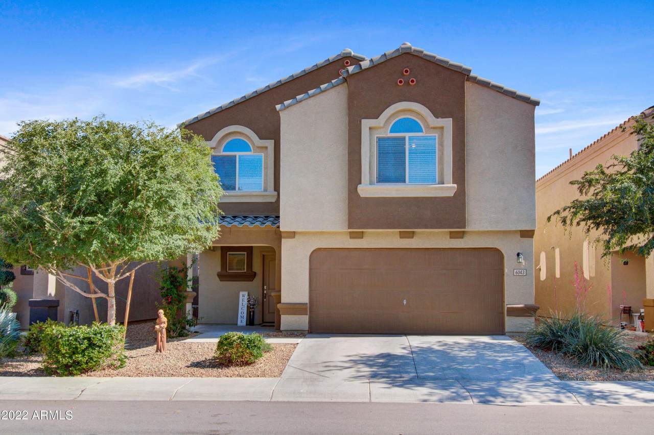 6043 Oasis Boulevard - Photo 1