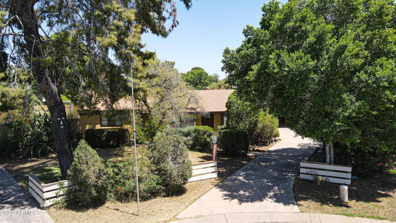 326 Montecito Avenue - Photo 1