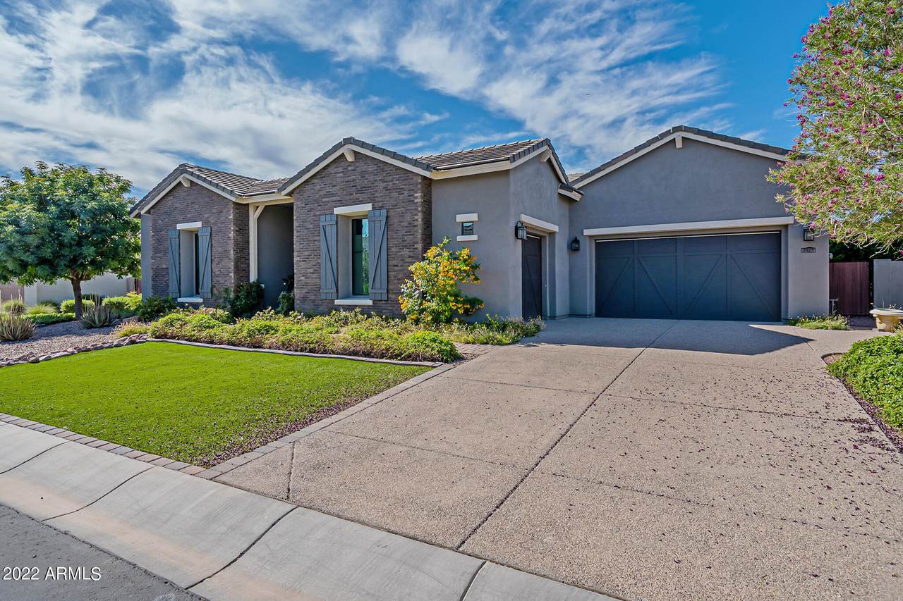 2517 Villa Park Street - Photo 1