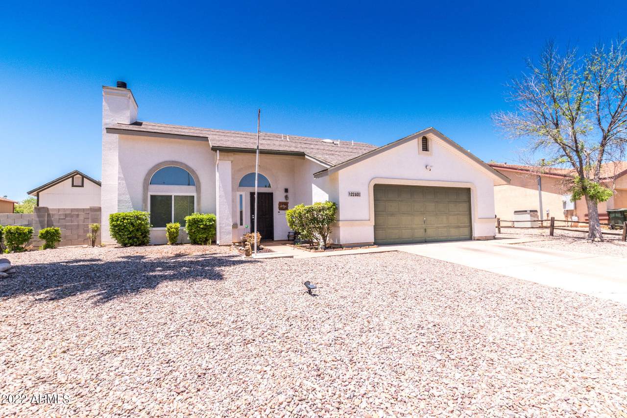 2240 Iris Drive - Photo 1