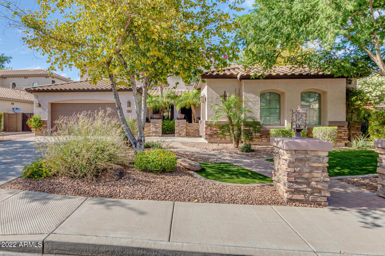 824 Whitten Street - Photo 1