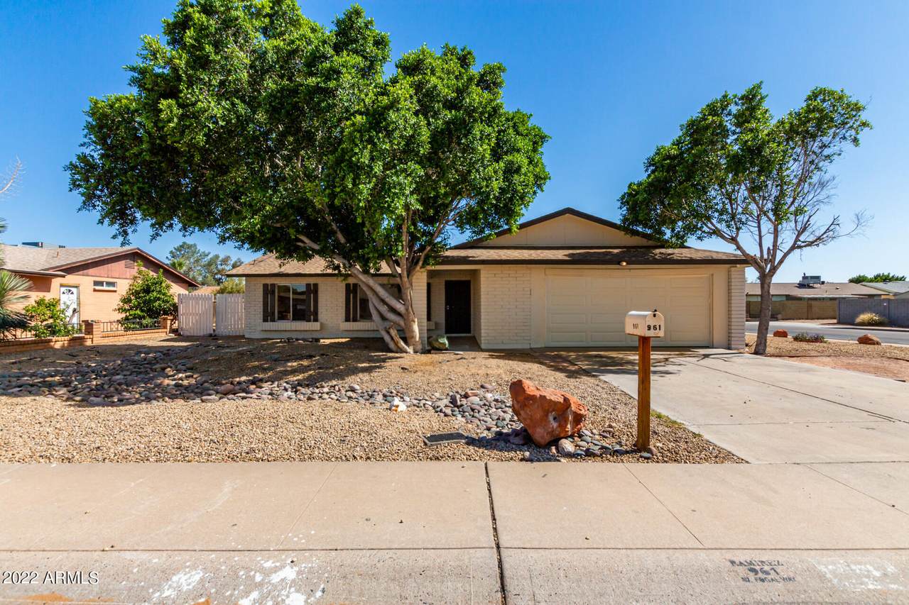 961 Fogal Way - Photo 1