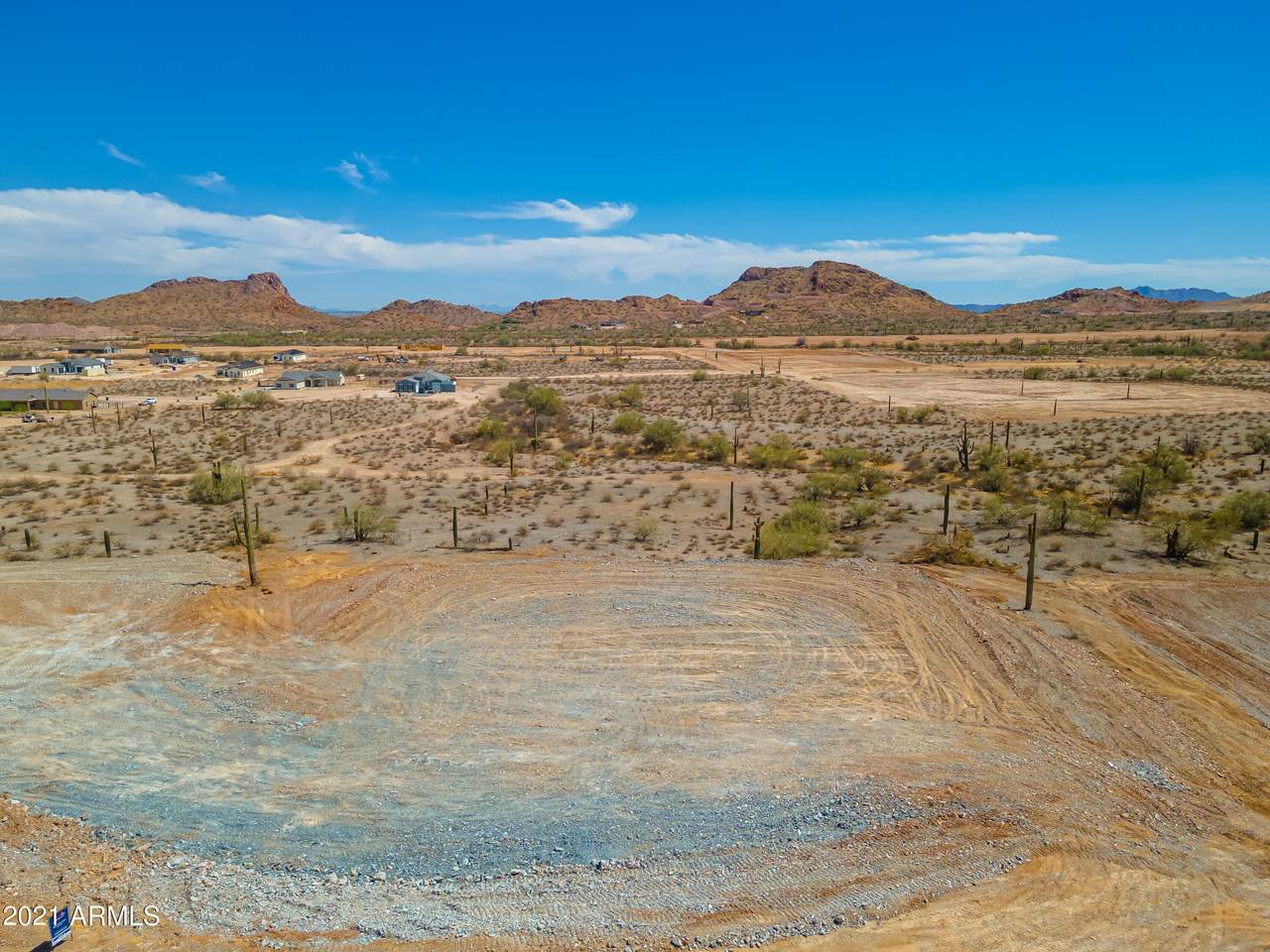2 Magma - Photo 1