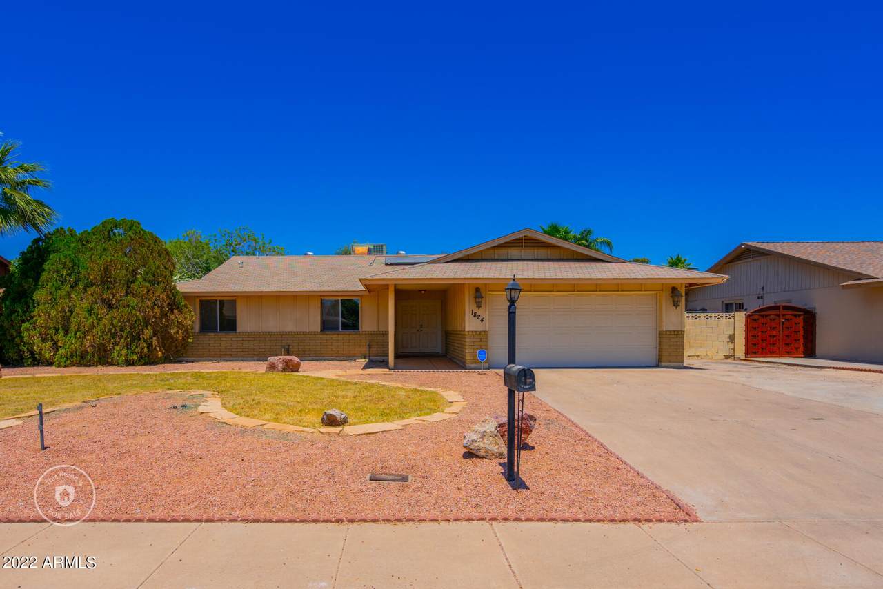 1824 Seldon Lane - Photo 1