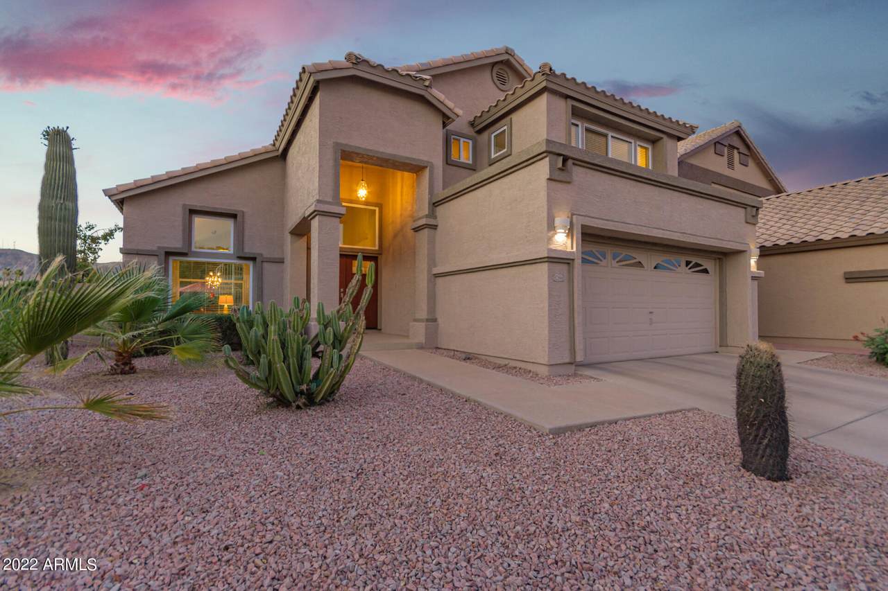 1422 Nighthawk Way - Photo 1