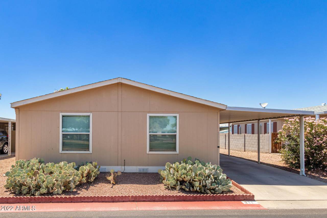 8601 103RD Avenue - Photo 1