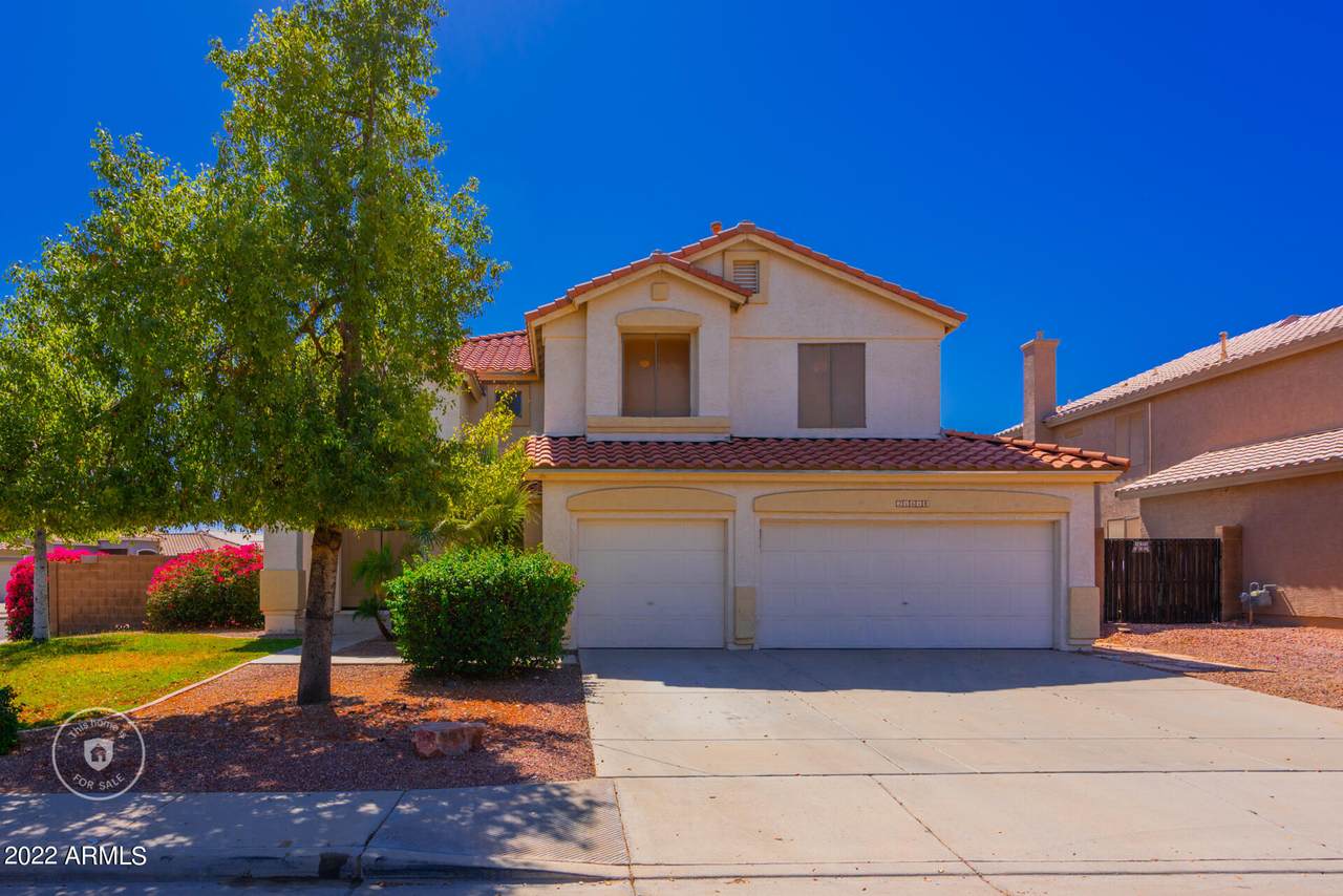 21618 89TH Drive - Photo 1