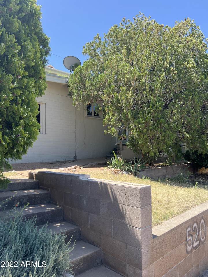 520 Sycamore Street - Photo 1