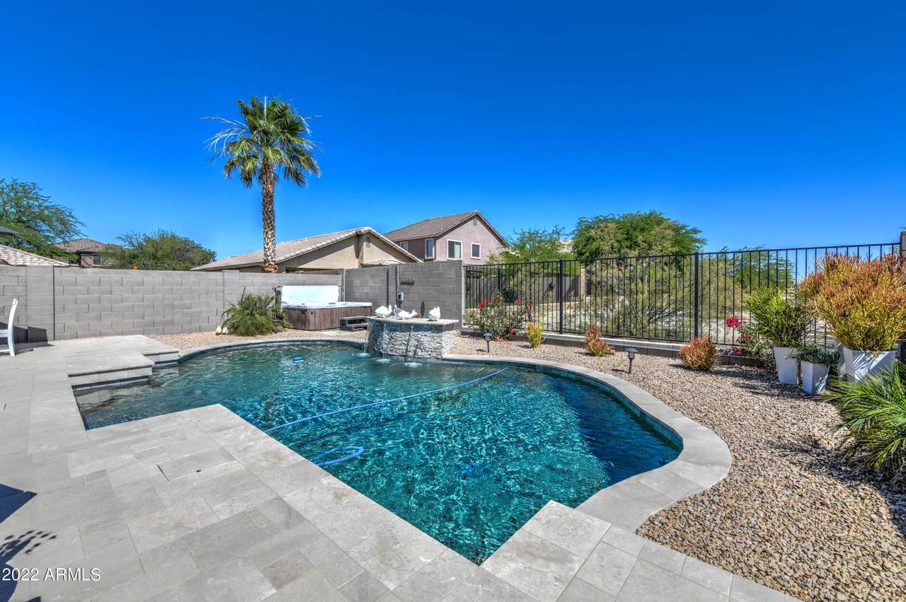 130 Yellow Bee Drive - Photo 1
