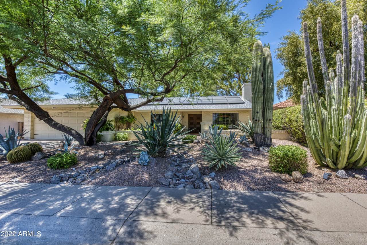 8356 San Salvador Drive - Photo 1