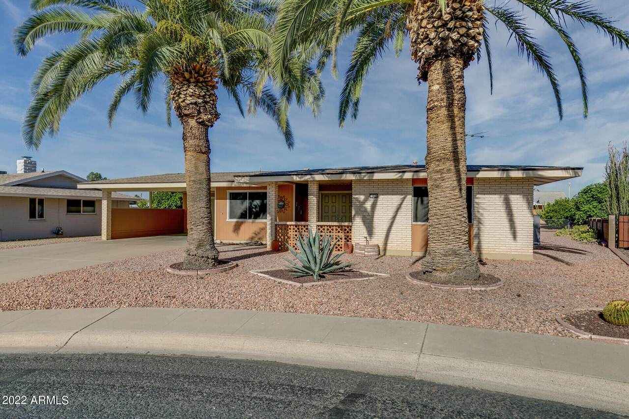 9814 100TH Lane - Photo 1