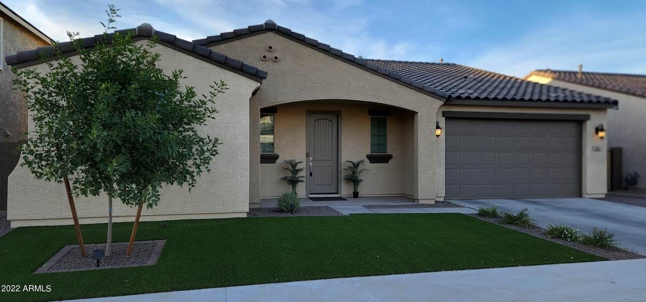 10966 Fillmore Street - Photo 1