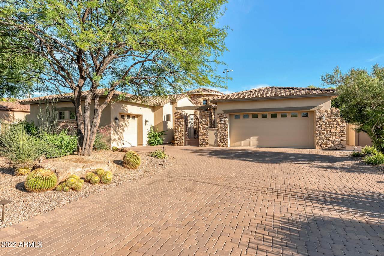 9979 Celtic Drive - Photo 1