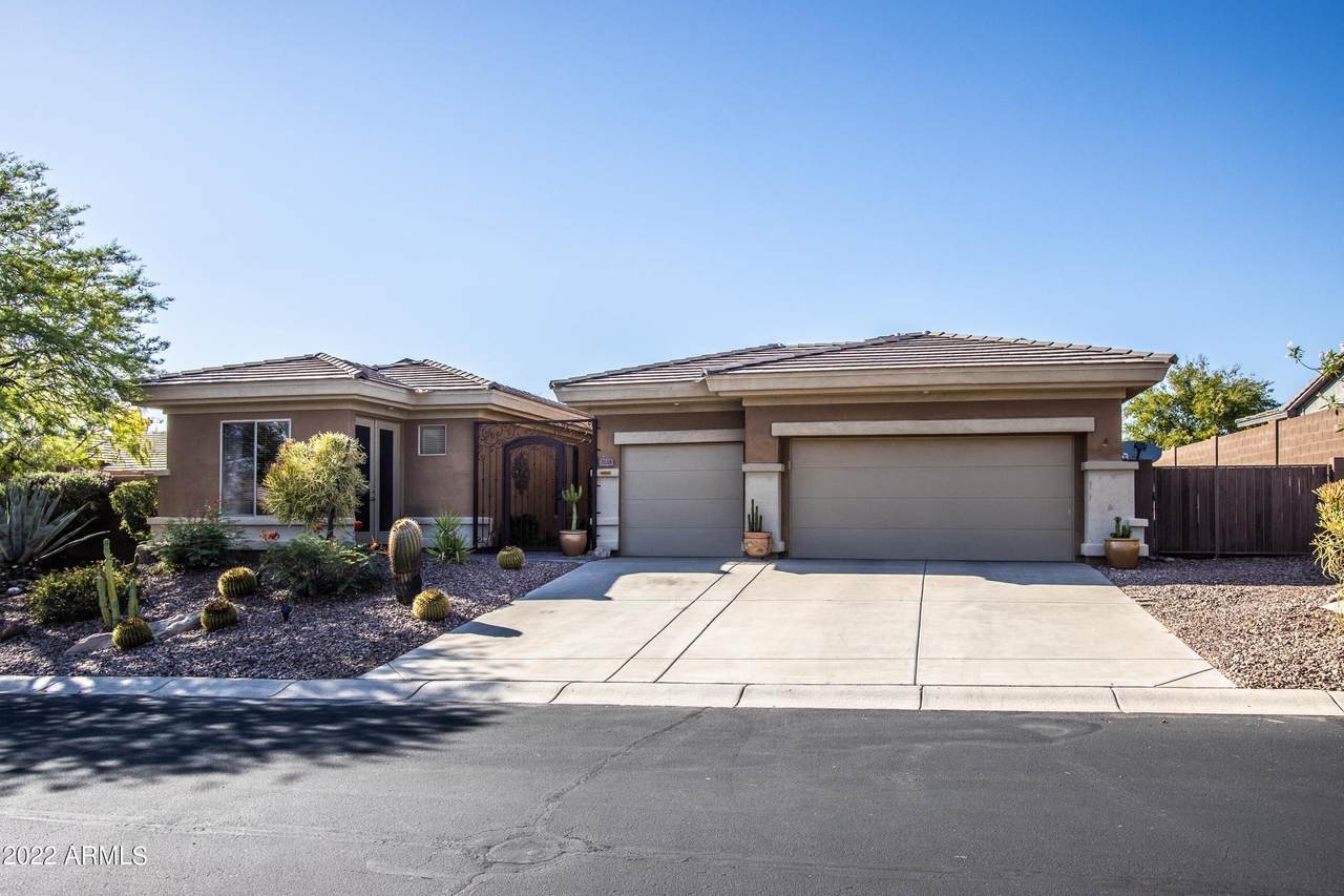 3228 Hazelhurst Lane - Photo 1