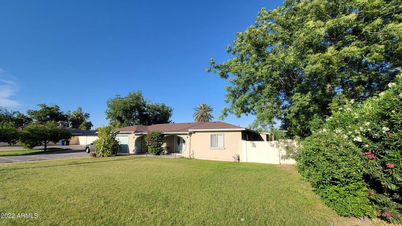 953 Mesa Drive - Photo 1