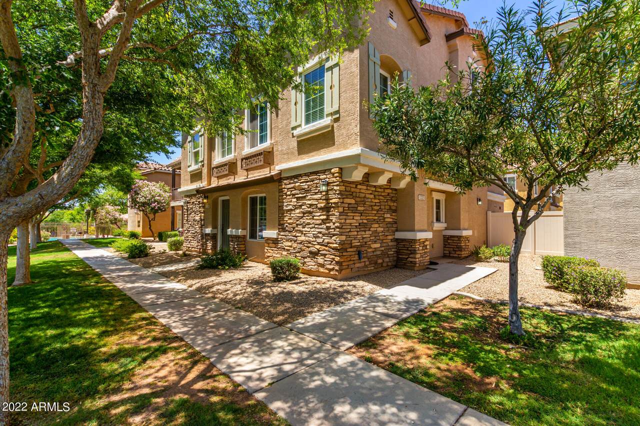 1332 Owl Drive - Photo 1