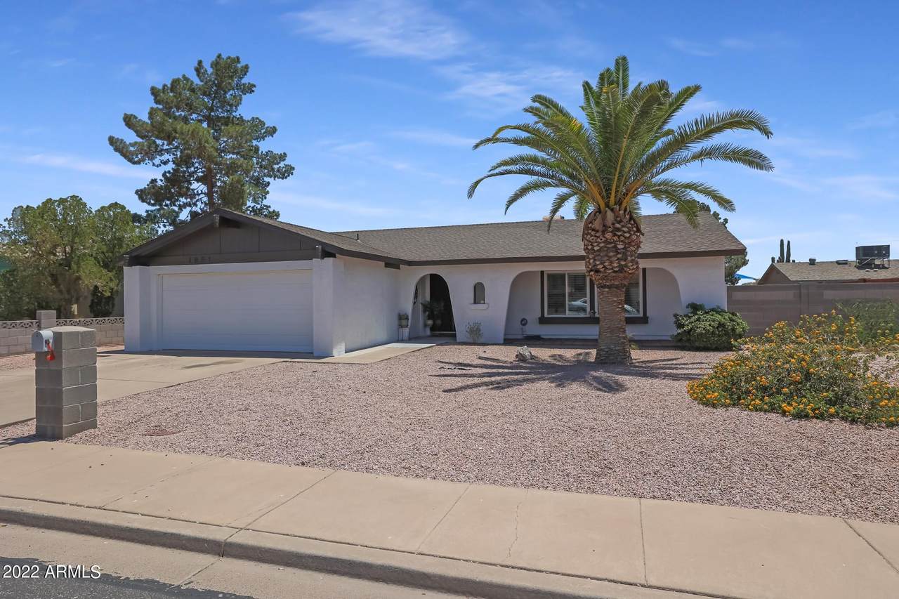 1851 Portobello Avenue - Photo 1