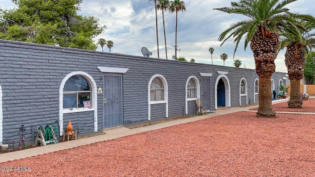 4918 Glendale Drive - Photo 1