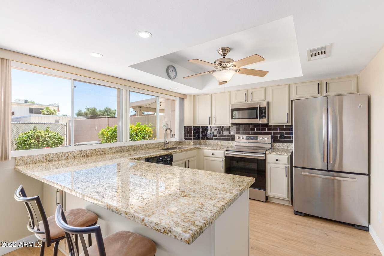 5022 83RD Street - Photo 1
