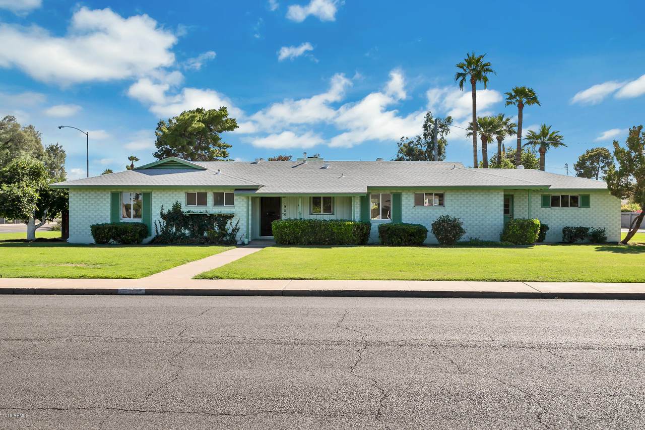 1905 Cambridge Avenue - Photo 1