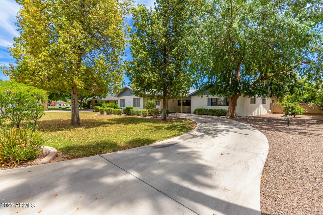 341 Vista Avenue - Photo 1