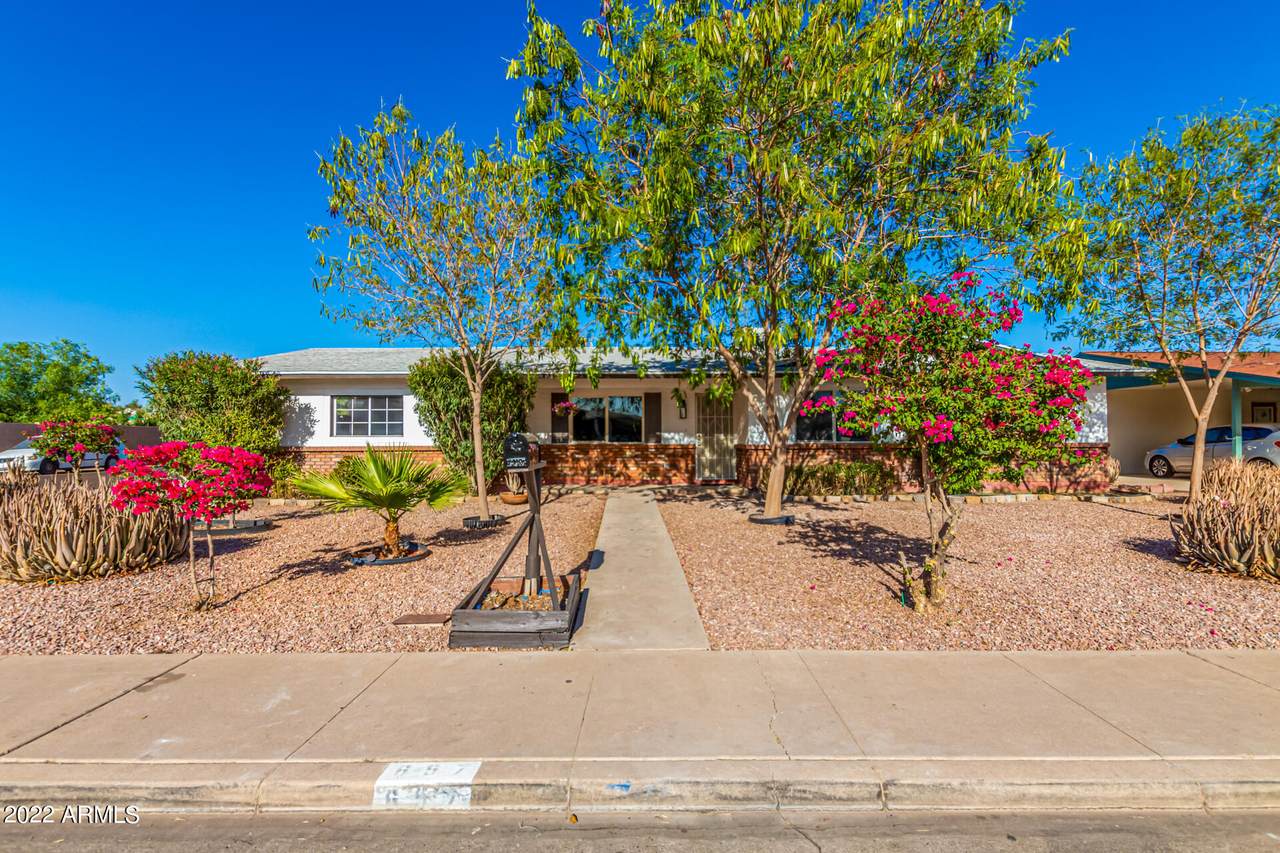 657 Sierra Street - Photo 1