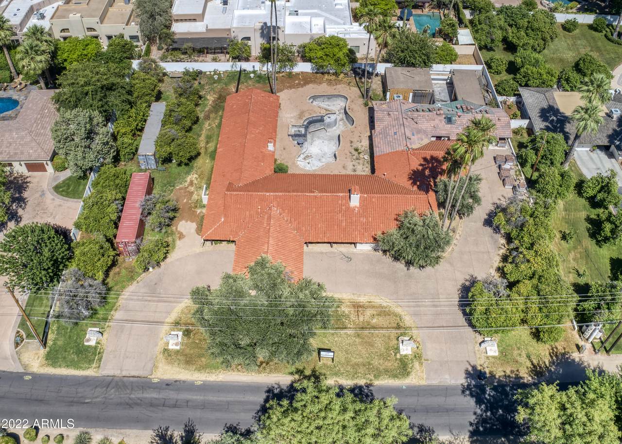 4409 66th Street - Photo 1