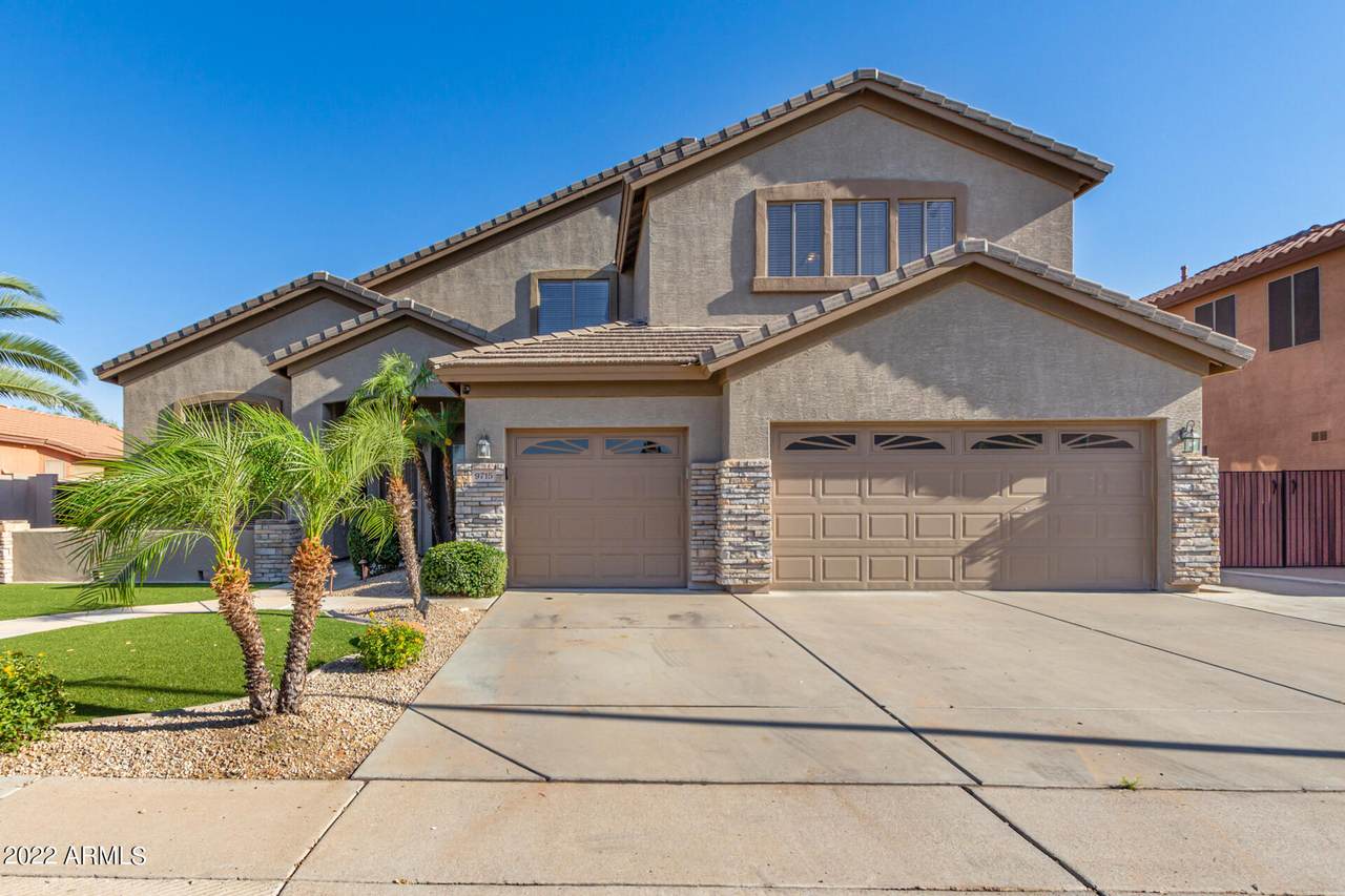 9715 Laguna Azul Avenue - Photo 1