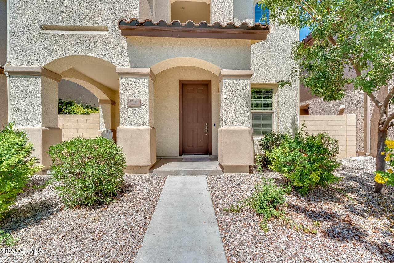 9160 Coolbrook Avenue - Photo 1