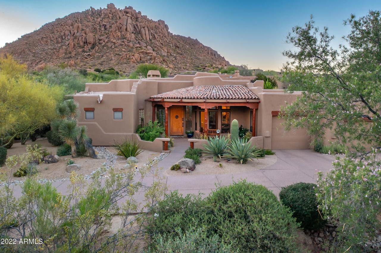 11434 Juan Tabo Road - Photo 1