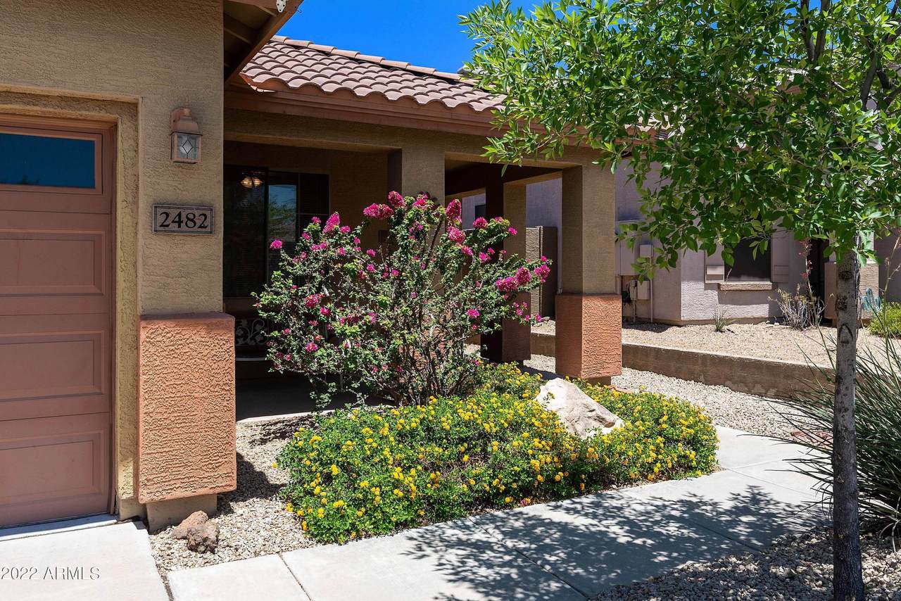 2482 Warren Drive - Photo 1