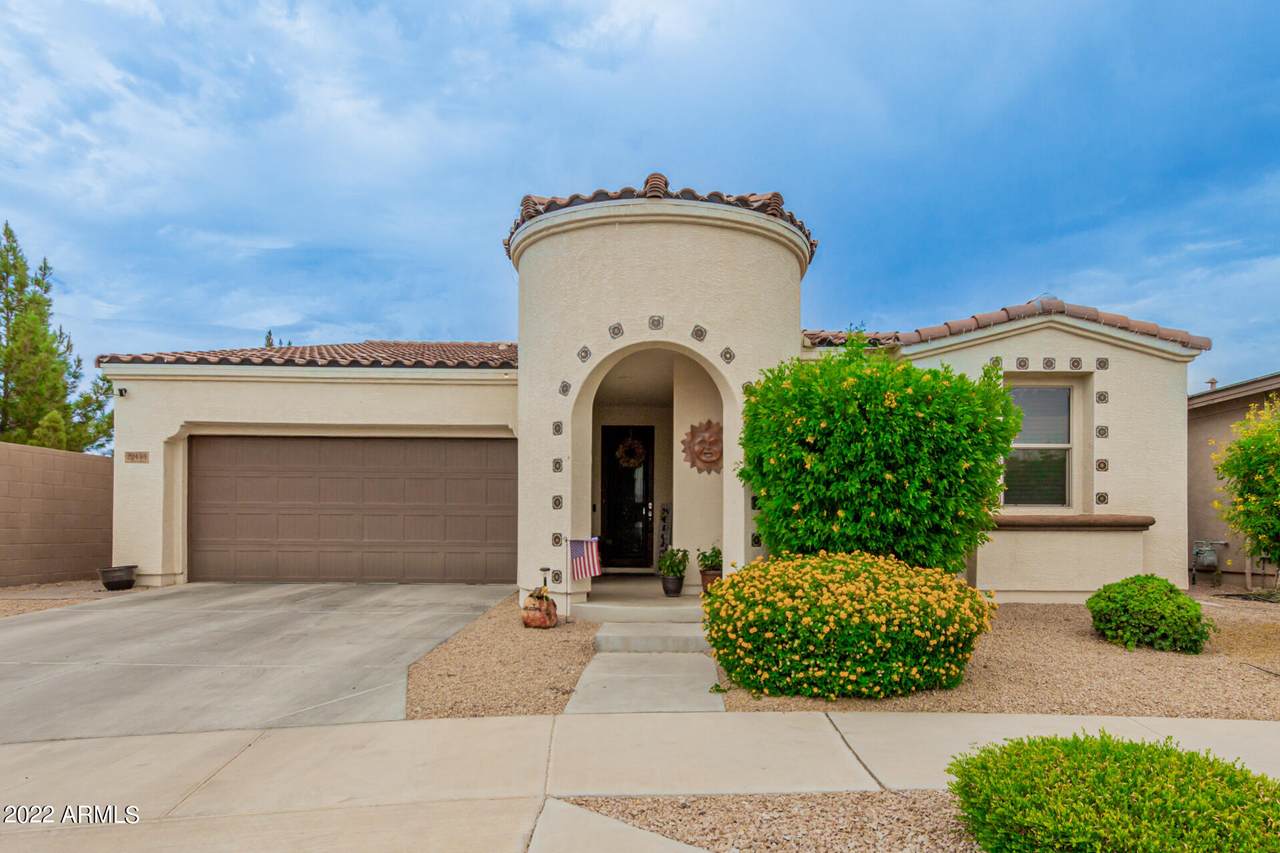 22444 Creosote Drive - Photo 1