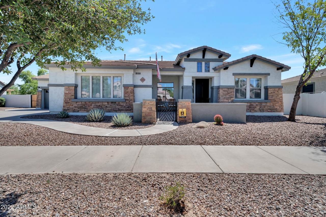 21058 186TH Place - Photo 1