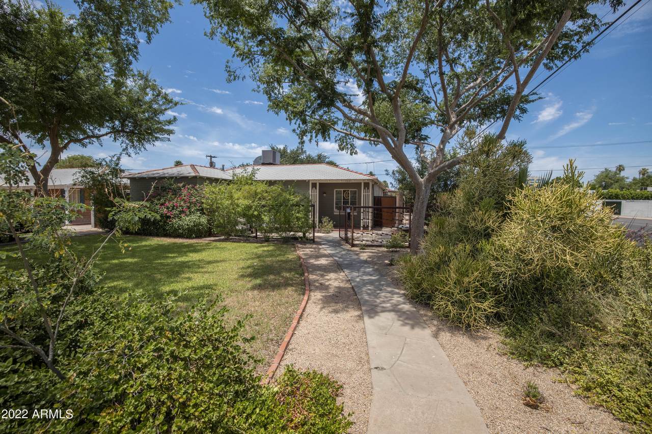 702 Virginia Avenue - Photo 1