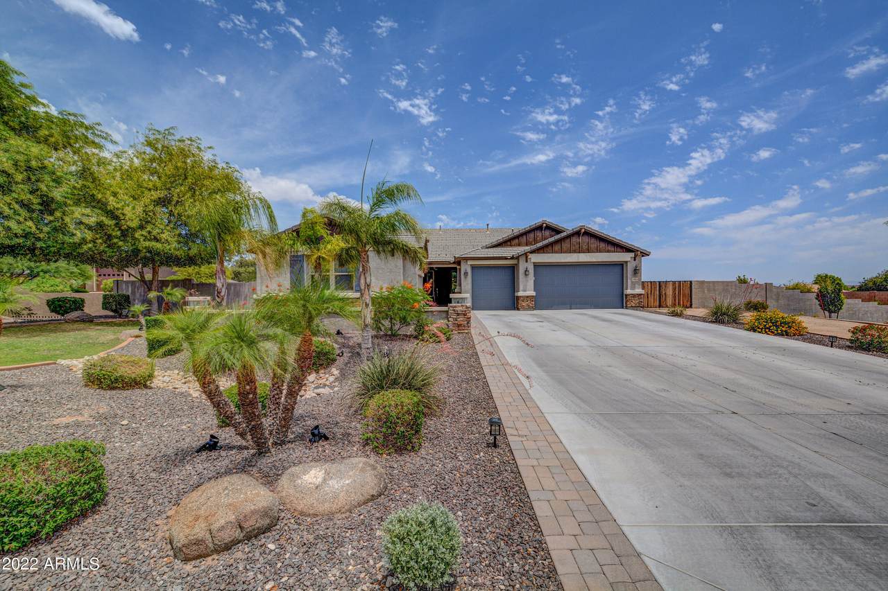 12816 Rovey Avenue - Photo 1