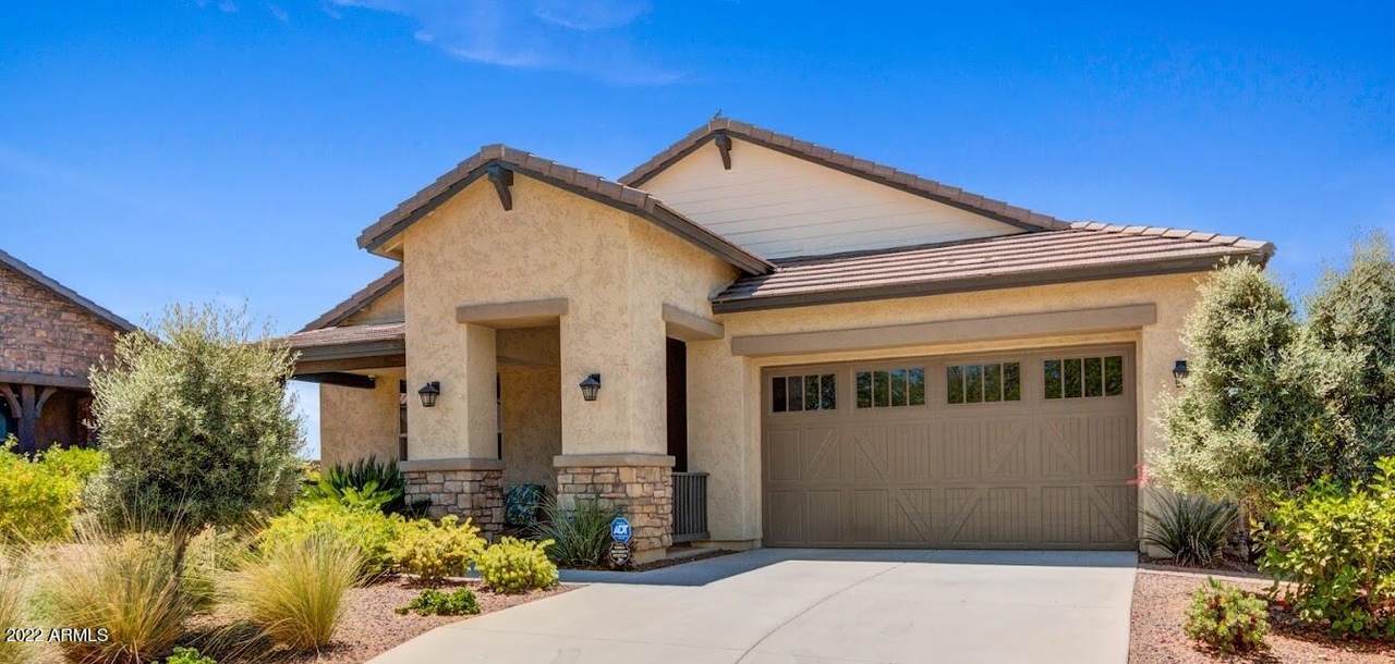 2199 Beverly Place - Photo 1