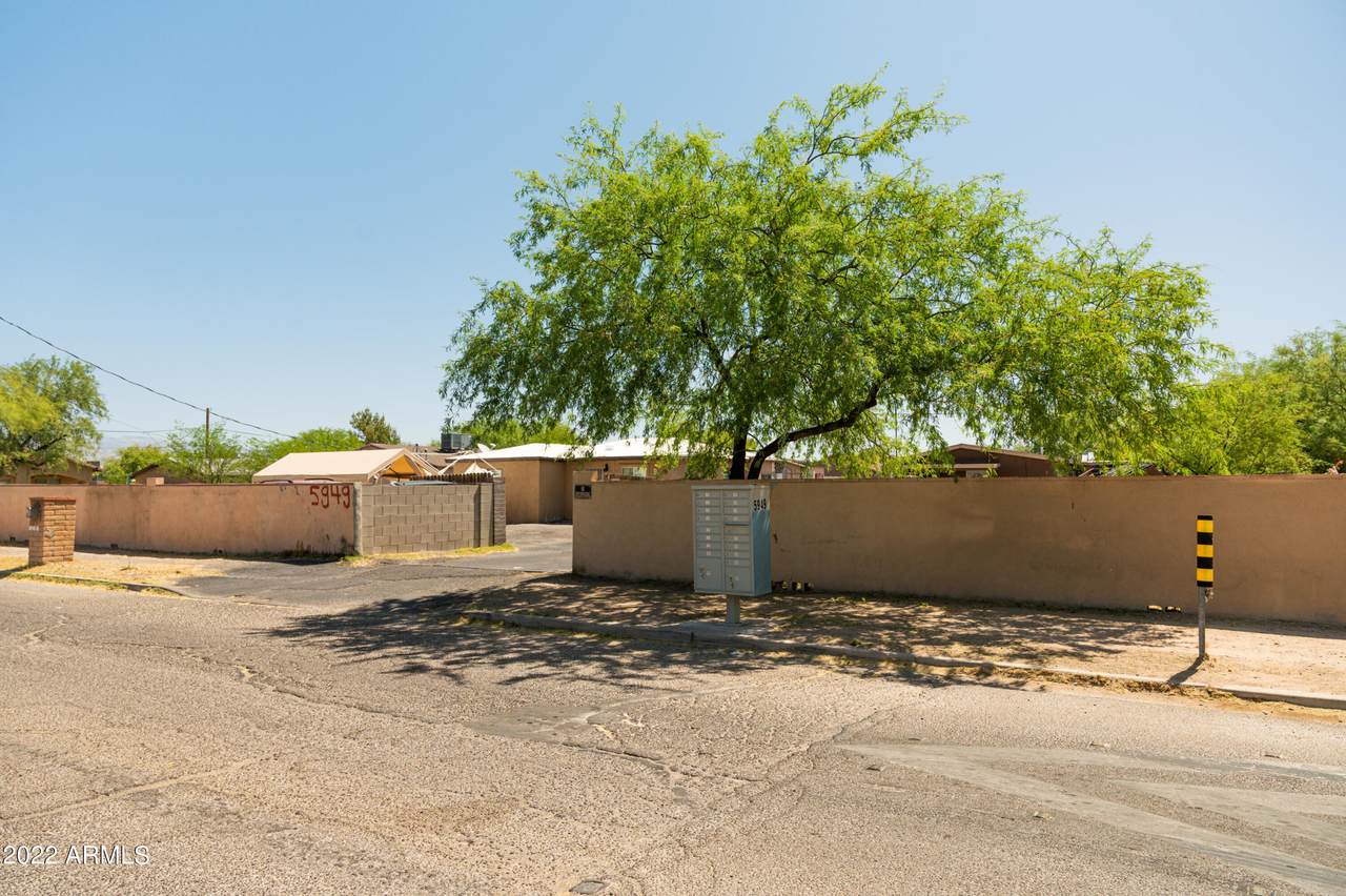 5949 Fontana Avenue - Photo 1
