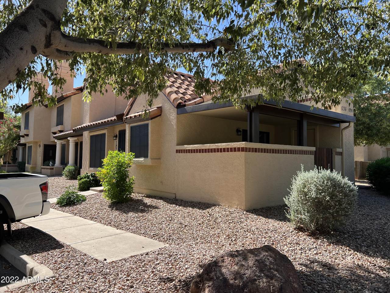 921 University Drive - Photo 1