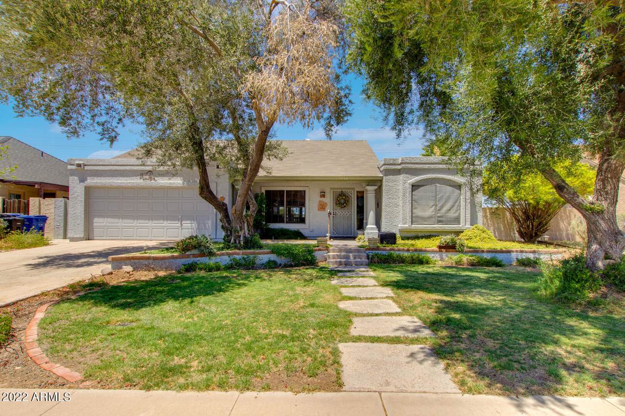 1230 Divot Drive - Photo 1