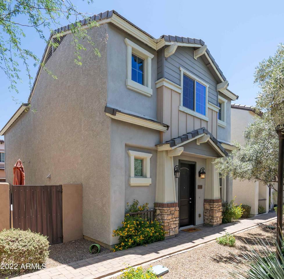 2030 Heartwood Lane - Photo 1
