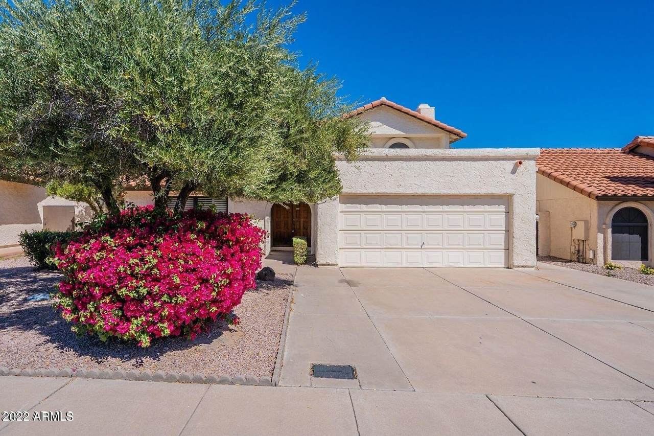 1441 El Camino Drive - Photo 1