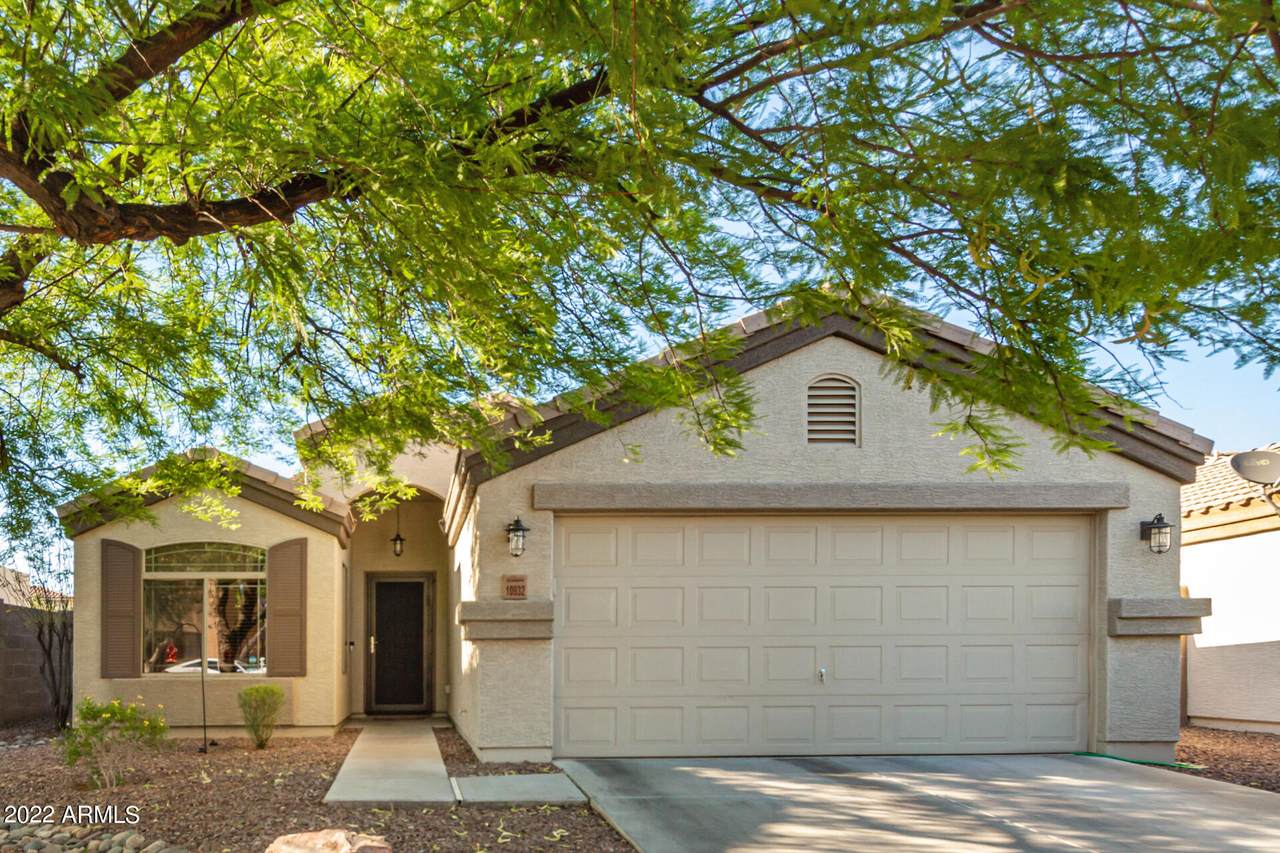10932 Taft Street - Photo 1